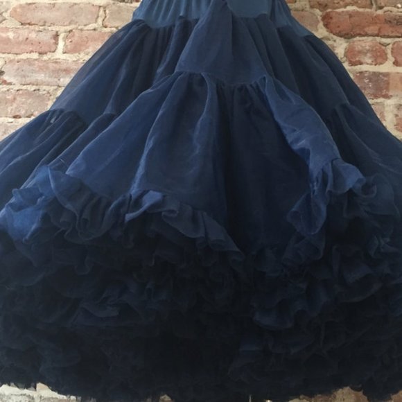 Gorgeous Vintage Navy Blue Soft Nylon Semi-Sheer Crinoline Petticoat - S/M - Picture 10 of 10